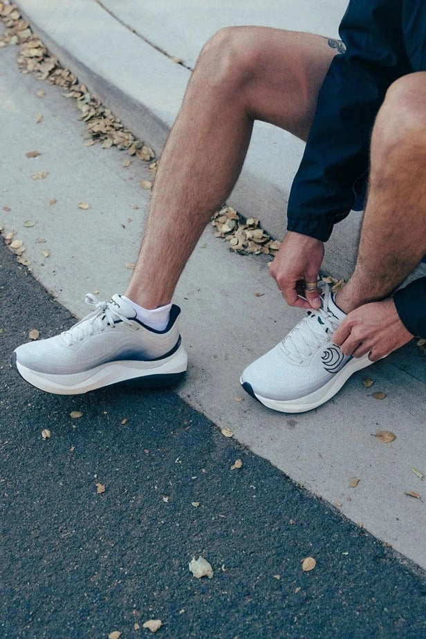 Topo Athletic Aura [Men's] Shoes - Blister Prevention