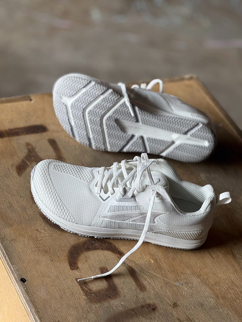アルトラ ALTRA SOLSTICE XT US8.5　白 s-l400.jpg