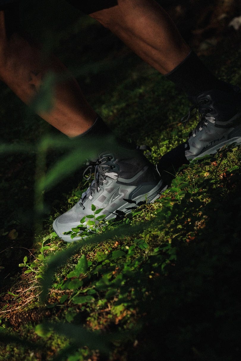 Altra Lone Peak 9 WP Mid [Men's] Shoes - Blister Prevention