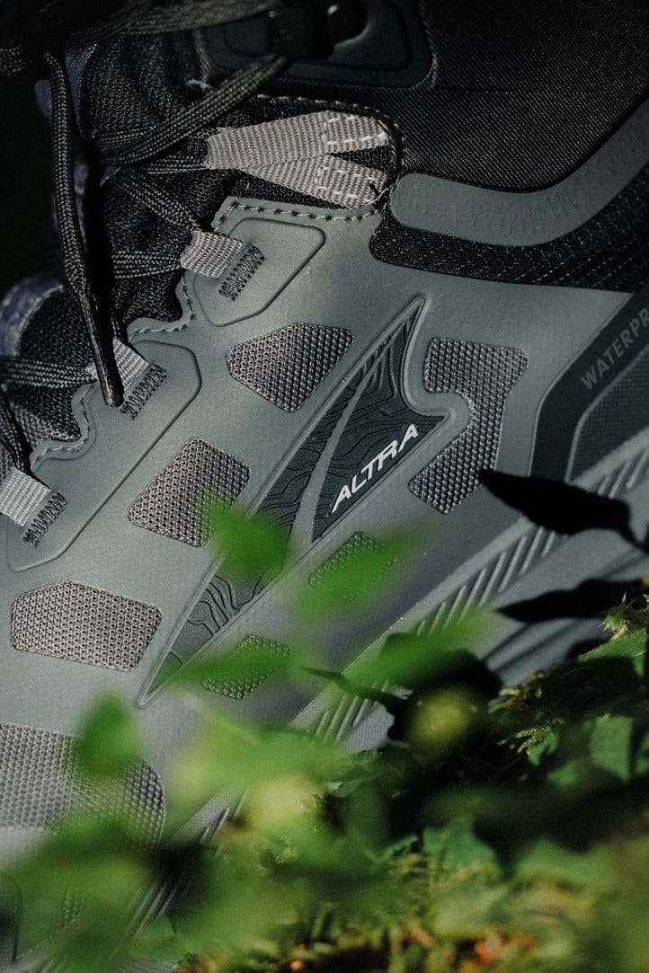 Altra Lone Peak 9 WP Mid [Men's] Shoes - Blister Prevention